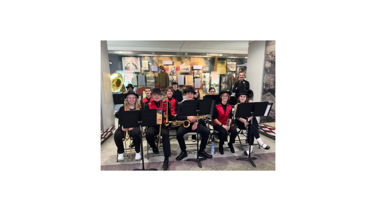 Dixieland Band at the War Memorial
